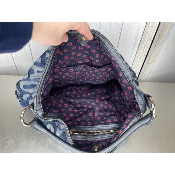 Marc Jacobs Logo Denim Multi-Pocket Hobo Bag Classic Style Shoulder Bag - Picture 3 of 11
